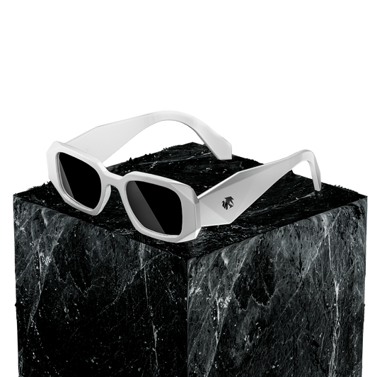 GRIFO - ADARA WHITE